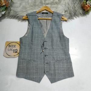 Grey plaid half coat